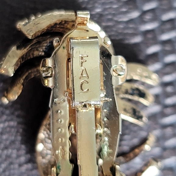 Vtg Butler for FAC (Fifth Avenue Collection) Clip-On Earrings - Picture 5 of 7